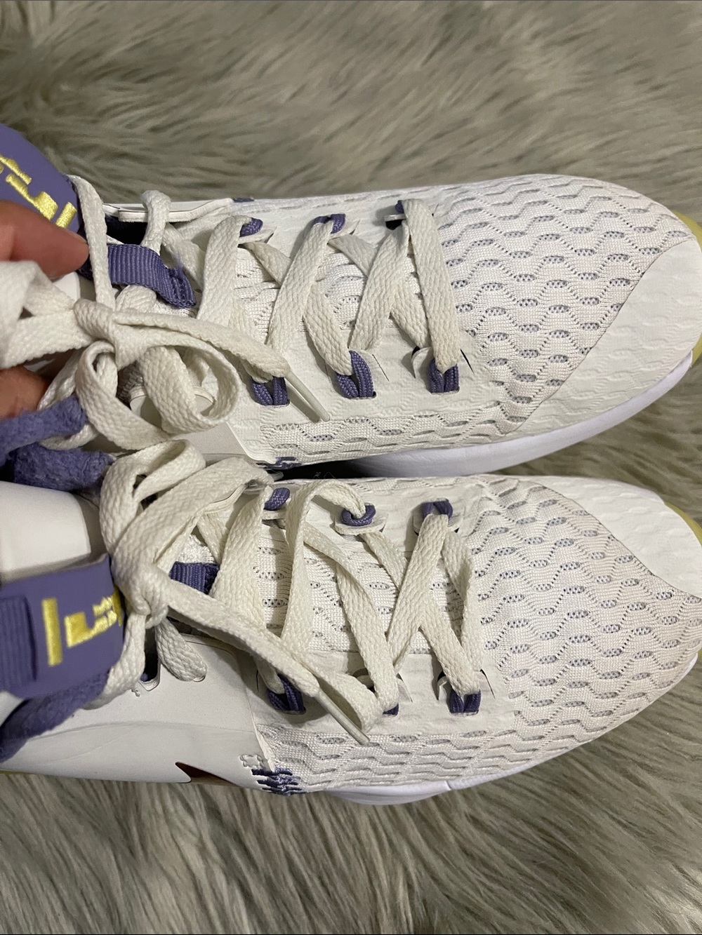Nike LeBron witness 5 basketball sneakers - Picture 4 of 8